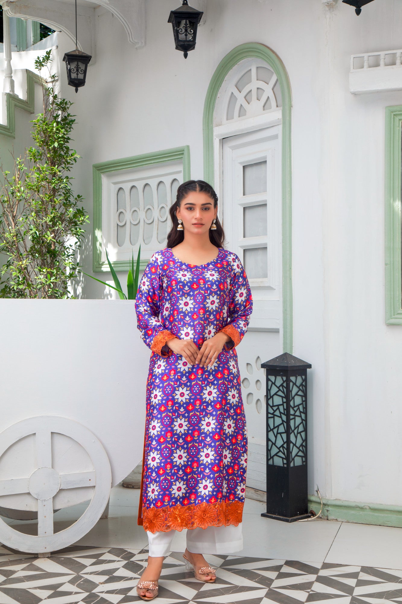 Elegant long casual dress for everyday fashion