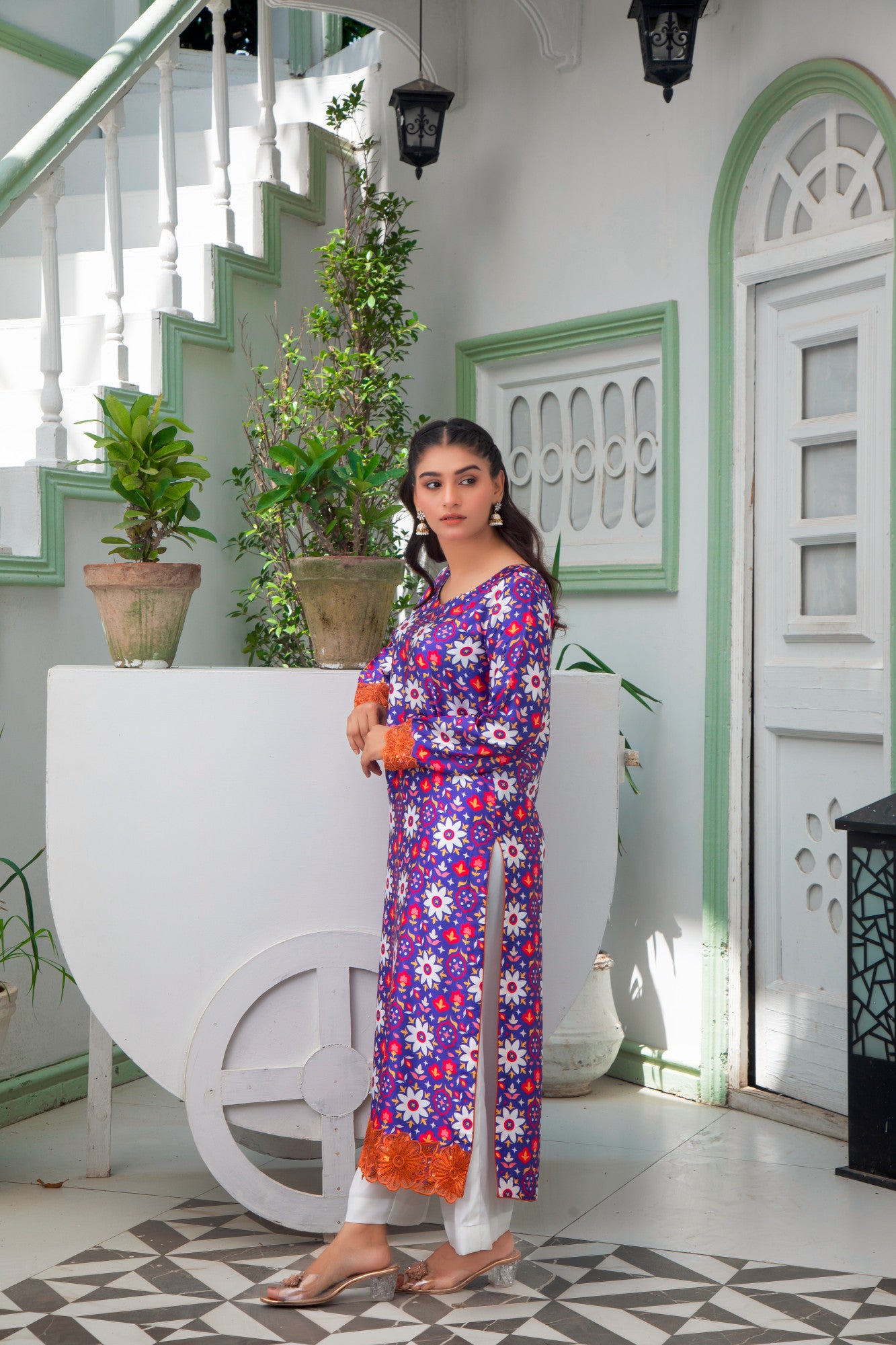 Elegant long casual dress for everyday fashion