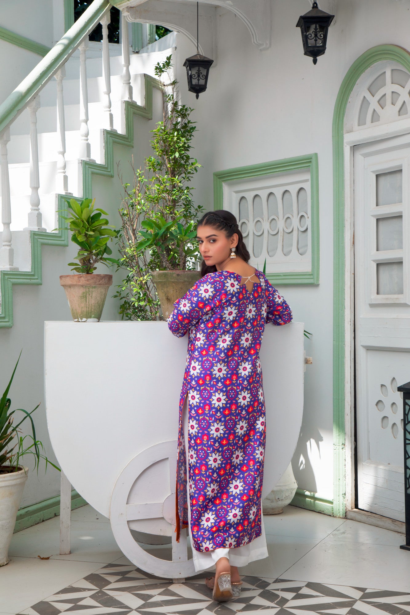 Elegant long casual dress for everyday fashion