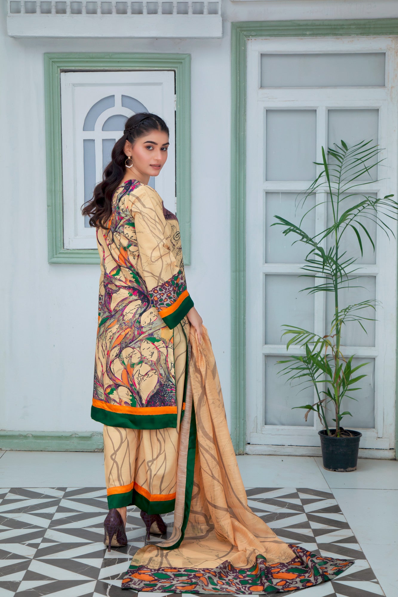 Stylish casual long shirt for women’s fashion