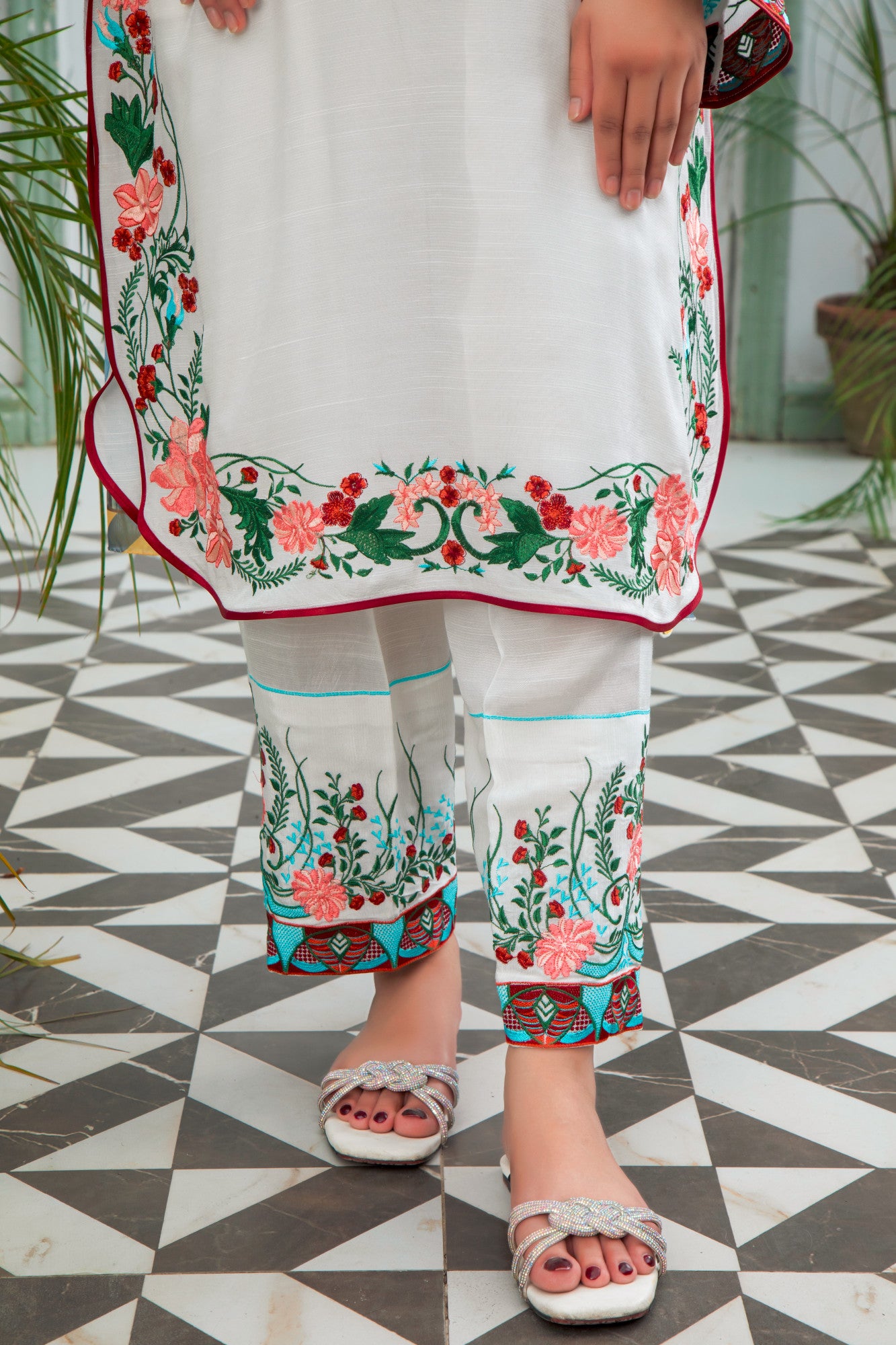 Elegant long casual dress for everyday fashion