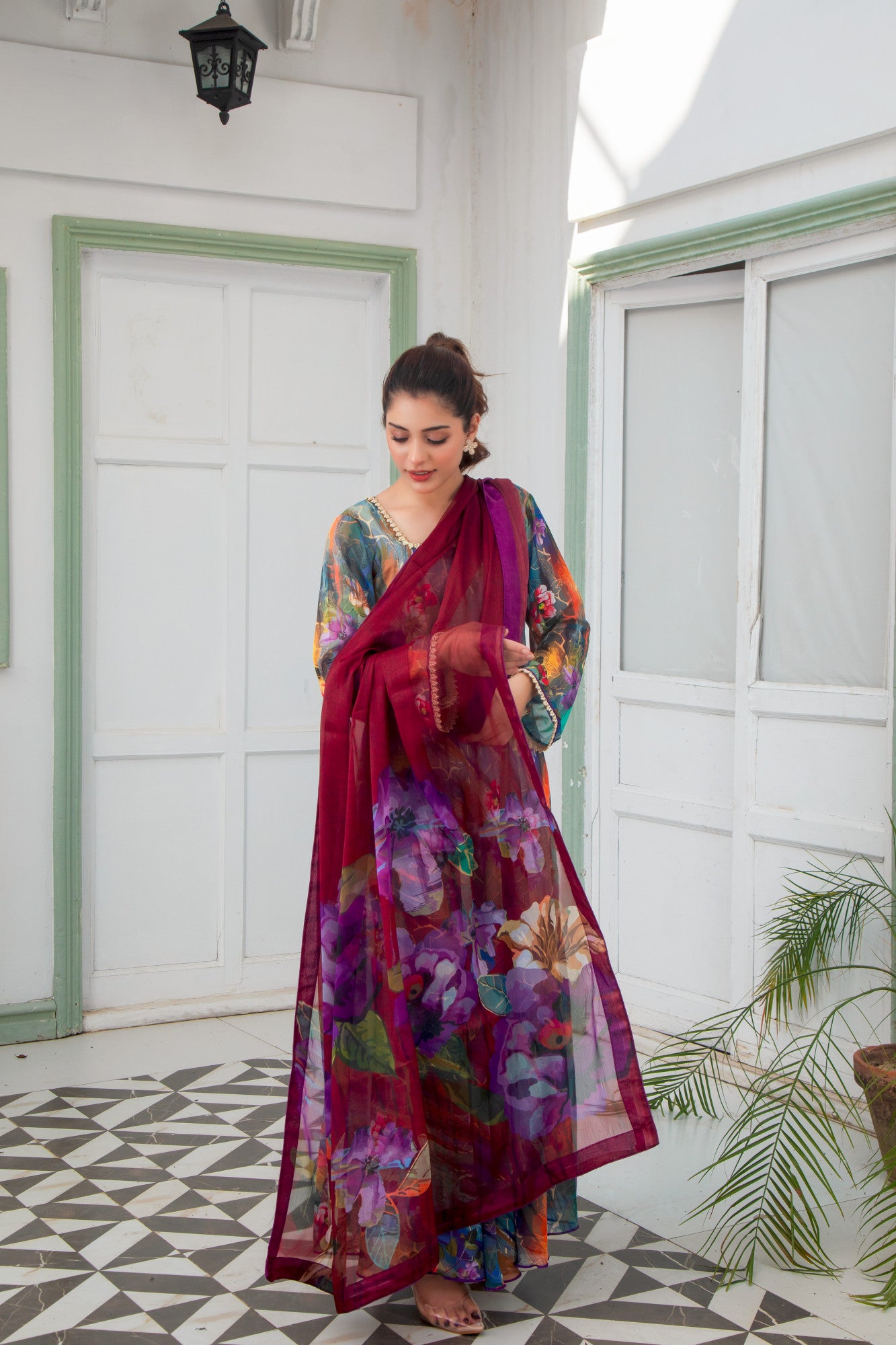 Western casual dress for women with trendy cuts