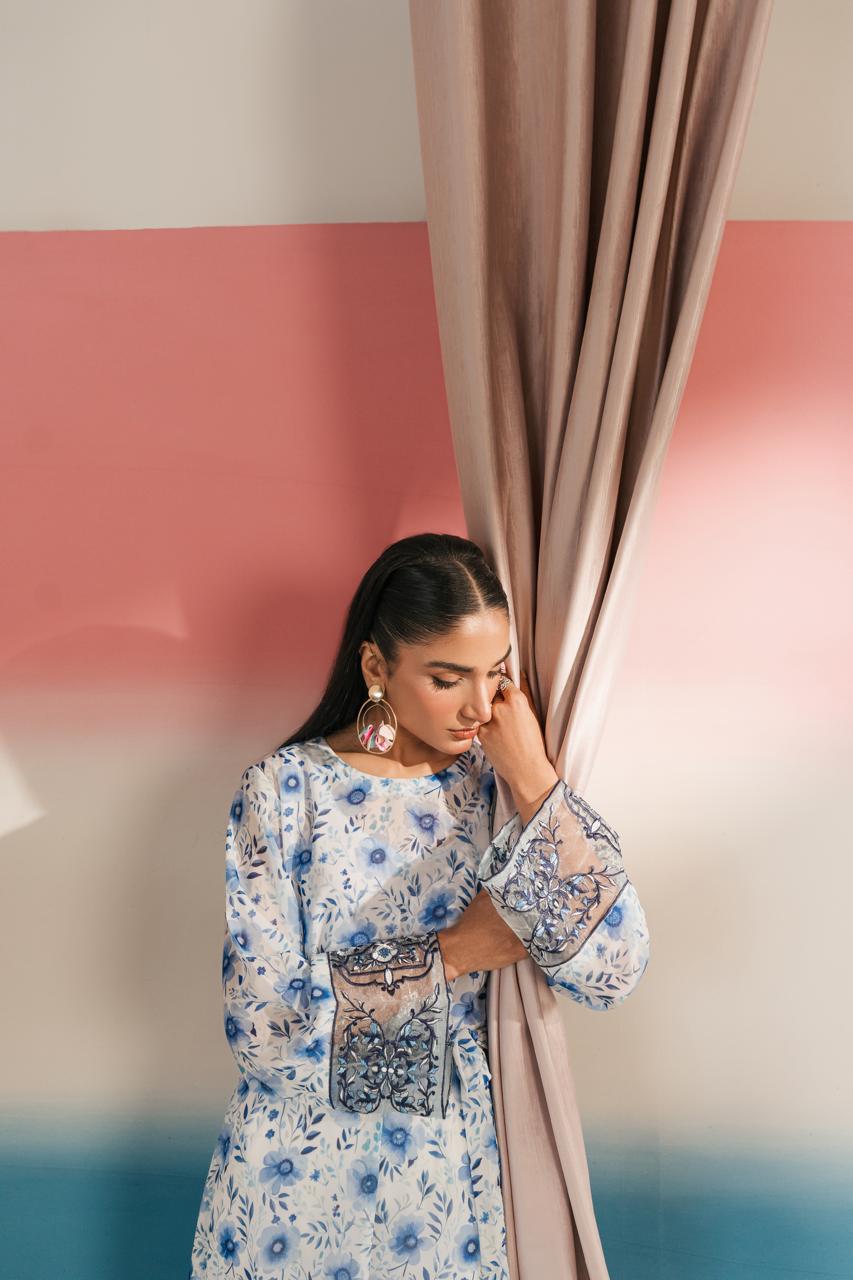 Chic embroidered ladies suit in premium quality fabric