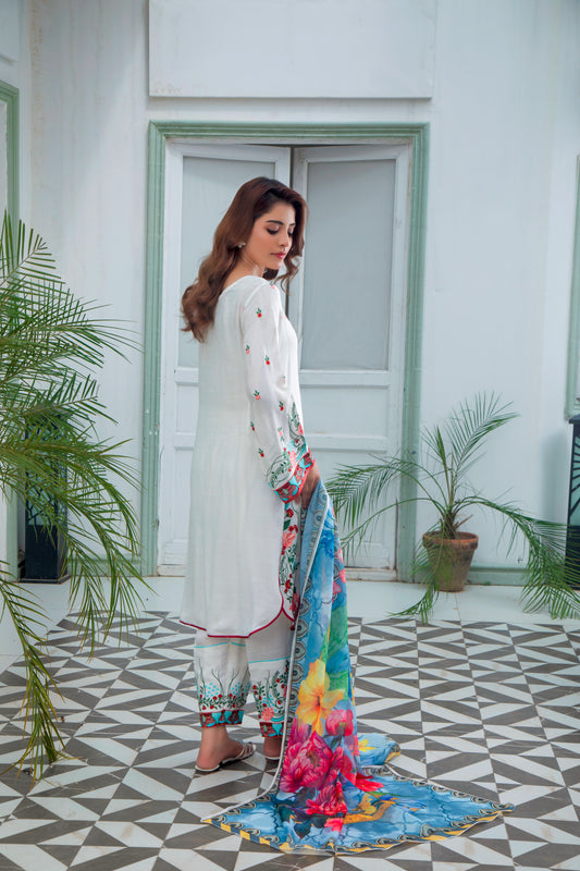 Elegant long casual dress for everyday fashion