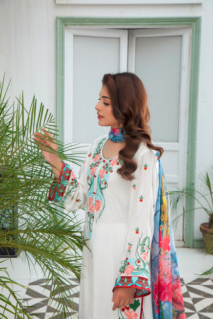 Elegant long casual dress for everyday fashion

