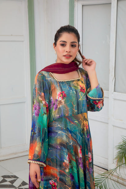 Western casual dress for women with trendy cuts

