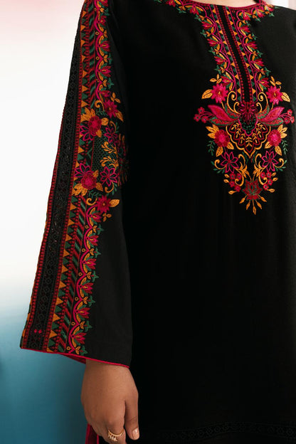 Traditional embroidered dress for ladies with floral pattern

